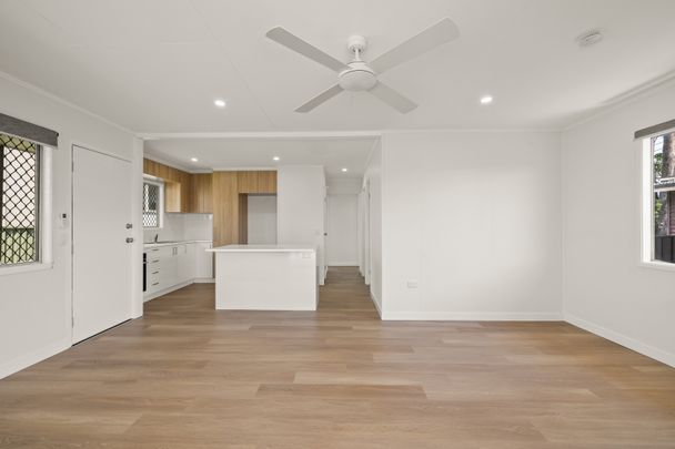 20 Ridgeway Avenue, Southport QLD 4215 - House For Rent | Domain - Photo 1