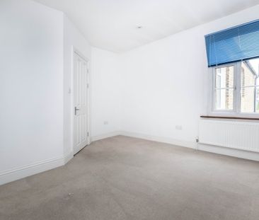 3 bedroom maisonette to rent - Photo 6