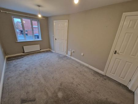 2 bedroom semi-detached house to rent - Photo 2