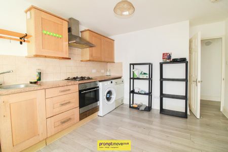 2 bedroom flat to rent - Photo 4