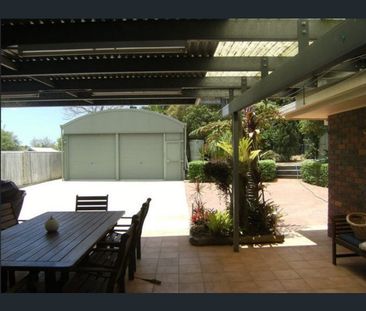 31 Jabiluka Drive, Highland Park, Qld 4211 - Photo 2