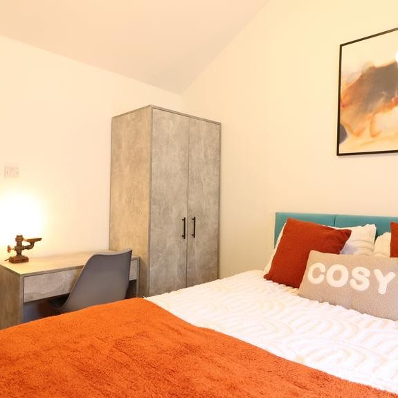 7 bedroom semi-detached house to rent - Photo 1