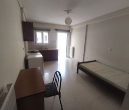 Studio/Γκαρσονιέρα για ενοικίαση - Τρίπολη, - Φωτογραφία 1