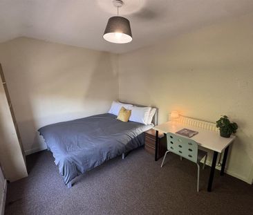 3 bedroom apartment to rent - Photo 1