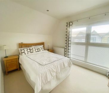 4 bedroom semi-detached house to rent - Photo 6