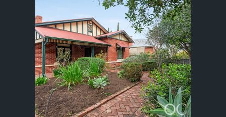 Open the Door To Character Living in Colonel Light Gardens - Photo 4