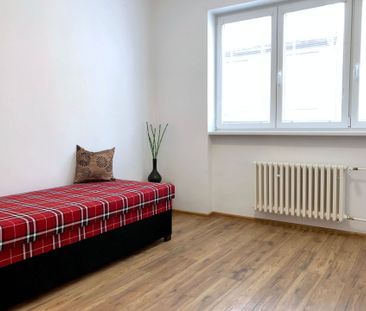 Na prenájom 3 izbový byt, 86 m2, Bratislava, Nové Mesto, Šancova ulica - Photo 3