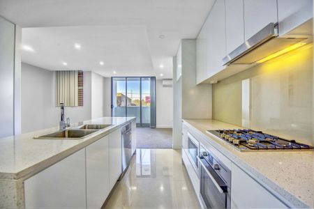 Emerald Apartments - Photo 3