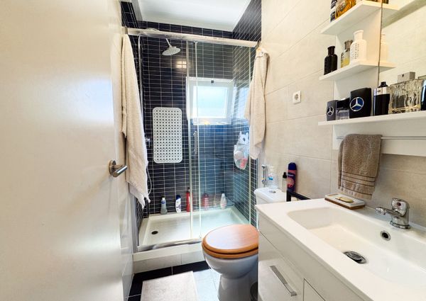 APARTAMENTO T4 EM ALFRAGIDE MOBILADO