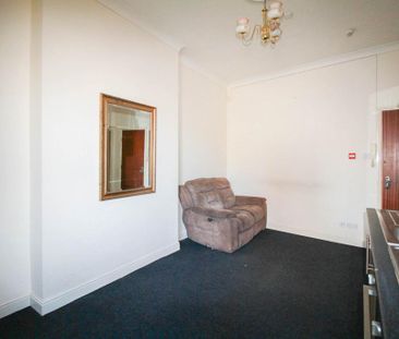 Studio to rent - Photo 6