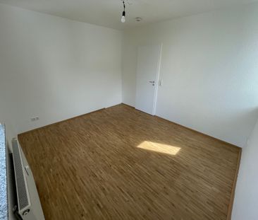 *geräumige 3-Zimmer-Wohnung mit Tageslichtbad und Balkon* - Photo 4