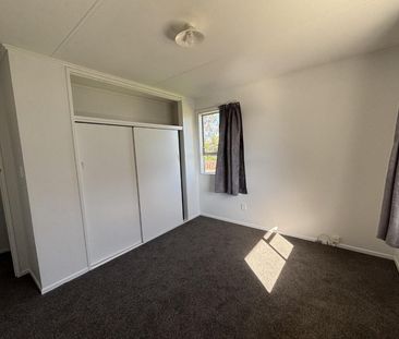Renovated four-bedroom home - Photo 5
