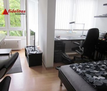 Wunderschöne, modern möblierte Single-Wohnung mit großer Terrasse - Photo 1