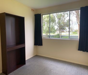 2/196 Kimbolton Road - Photo 6