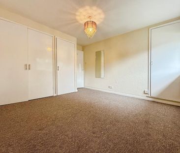 3 bedroom end of terrace house to rent - Photo 6