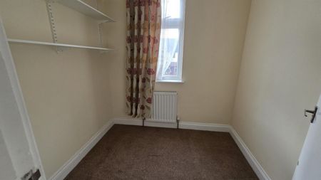 4 Bedroom House To Let - Photo 4