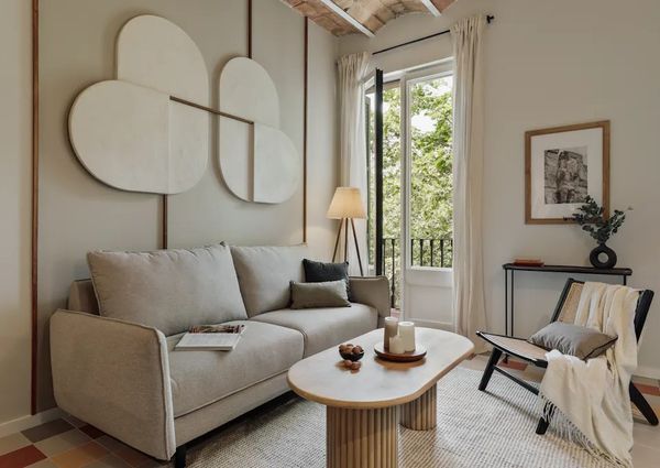 Ronda de Sant Pere, Barcelona, Catalonia 08010