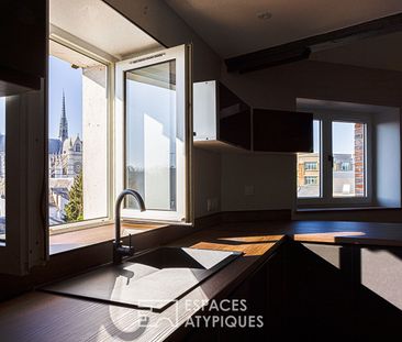 Duplex esprit loft vue cathédrale - Photo 3