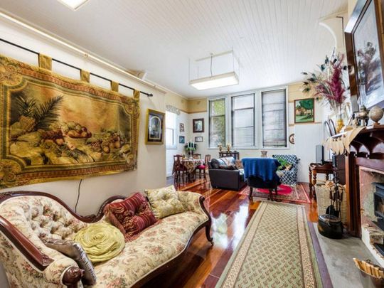 1882 School House - Photo 1