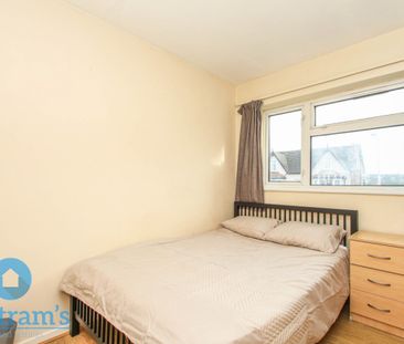 3 bed Flat for Rent - Photo 5