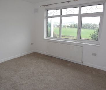 Royal Oak Avenue, BB1 - Photo 2