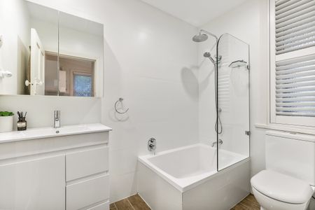 114 Foster Street, Leichhardt NSW 2040 - House For Rent | Domain - Photo 4