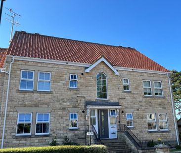 2 bedroom Flat To Let - Photo 2