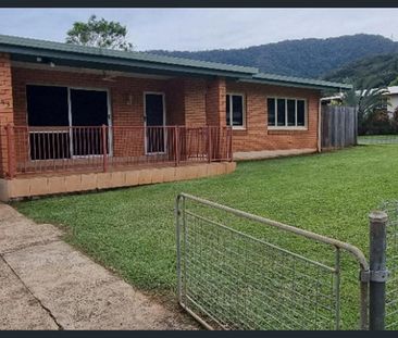 3 bedroom airconditioned house Bayview Heights - Photo 4