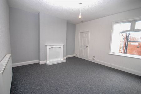 3 bed flat to rent in Balmoral Gardens, North Shields, NE29 - Photo 5