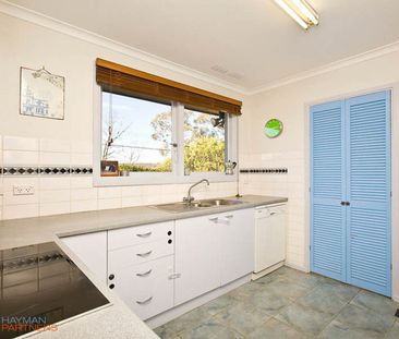 105 Theodore Street, Curtin ACT 2605 - House For Rent | Domain - Photo 2
