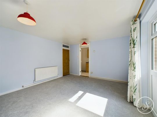 Beckhill Avenue, Leeds - Photo 1