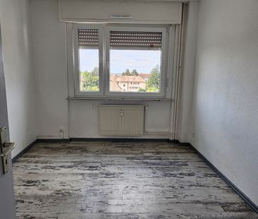 Location Appartement 3 pièces 76m² MULHOUSE 68200 - Photo 2