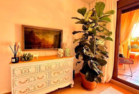 2 bedroom luxury Flat for rent in Estepona, Spain - Photo 5