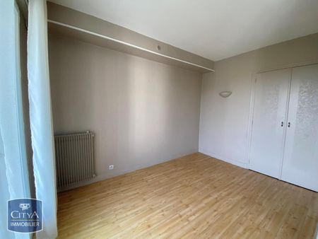 Location Appartement 3 pièces 83m² AGEN 47000 - Photo 4