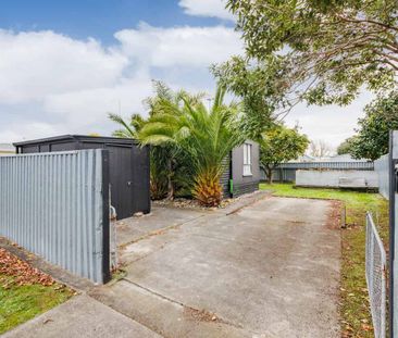 WEST END- 1 BEDROOM - Photo 2