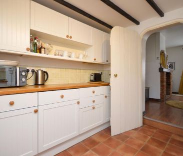 2 bedroom end of terrace house to rent - Photo 6