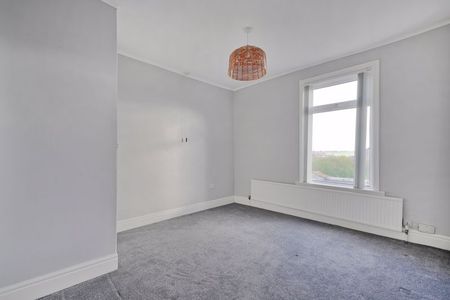 Smithfield Road, Sheffield - Photo 3