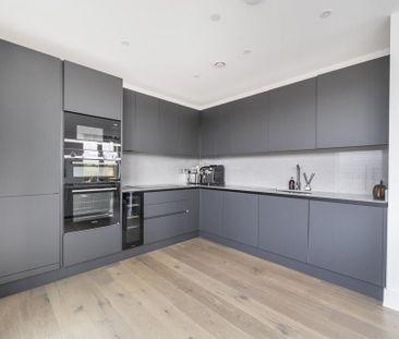 2 bedroom penthouse to rent - Photo 1