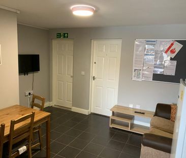 1 bedroom property with land to rent - Photo 6