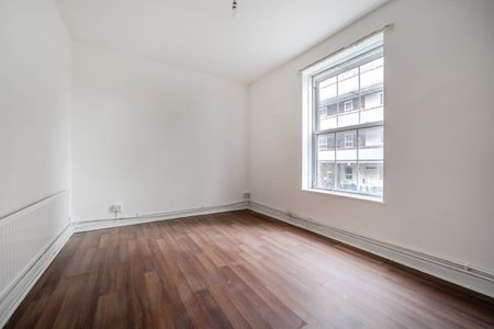 3 bedroom flat to rent - Photo 2