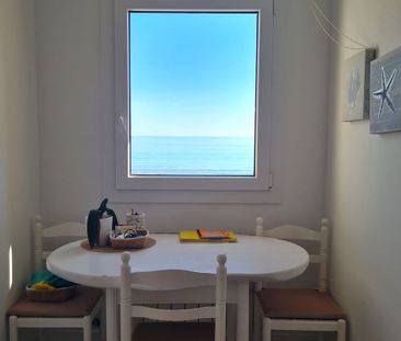 Exclusive Seafront Apartment in Playa de Muro - Photo 2