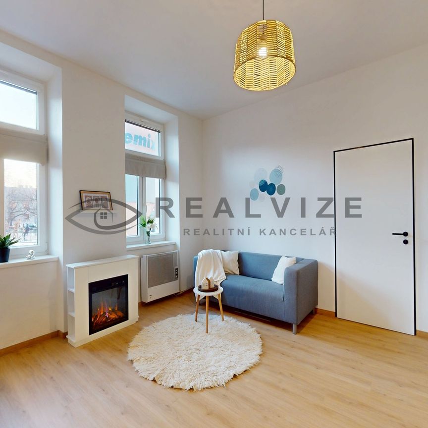 Pronájem bytu 2+kk 50 m², J. Plachty, České Budějovice - Fotografie 1