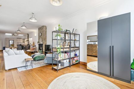 3 bedroom apartment to rent - Photo 2