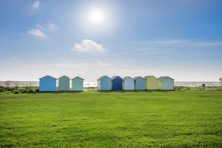 3 bed mid-terraced house to rent in Dolphin Way, Rustington, BN16 - Photo 4