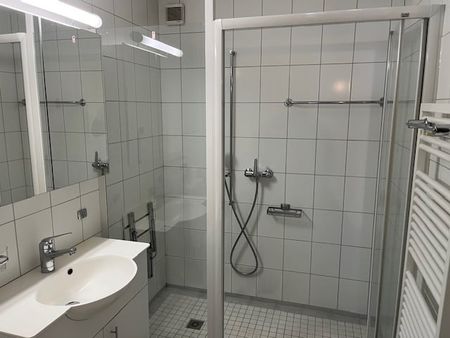 2.5 Zimmer, 82 m², 10. Stock - Photo 5