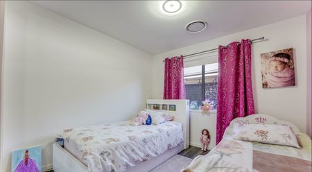 Great Family Home in Ultra Handy Location - Photo 5