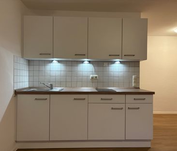 Hübsche 1-Zimmer-Wohnung mit Single-Küche im Erlanger Norden - Foto 3