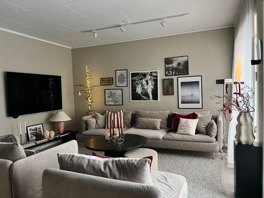 Gyllenstiernas Allé, Märsta - Photo 1