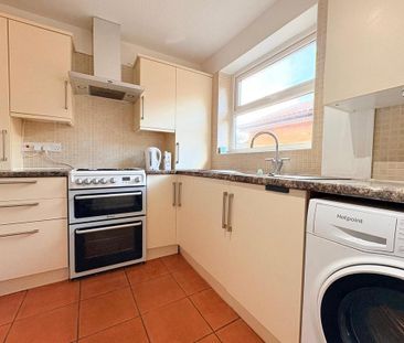 2 bedroom bungalow to rent - Photo 3