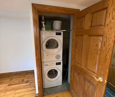 For Lease - 181 St Clair Avenue Unit# Rear, Toronto, Ontario - Photo 3